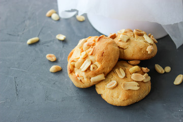 Lemon shortbread cookies with peanuts