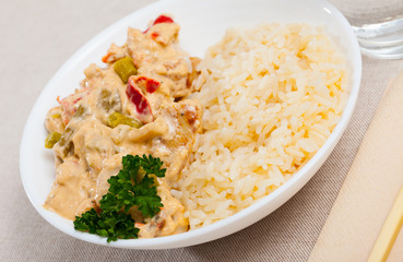 Red thai curry with jasmine rice