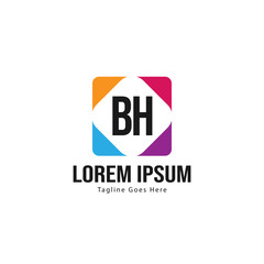 Obraz premium BH Letter Logo Design. Creative Modern BH Letters Icon Illustration
