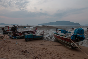 Obraz premium boats on the beach