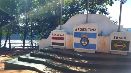 Hito Triple Frontera Argentina - Brasil - Paraguay