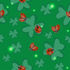 Seamless clover texture with ladybugs. Vector pattern.