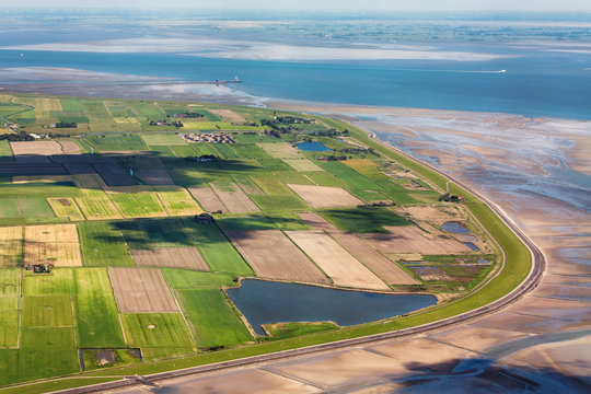 Insel Pellworm, Luftbild vom Schleswig-Holsteinischen Nationalpark Wattenmeer