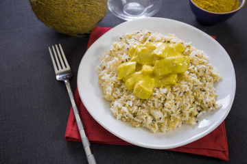 poulet au curry et riz