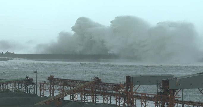 Huge Hurricane Storm Surge Waves Crash Into Port - Megi