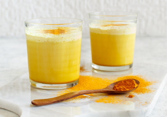 Golden milk with turmeric powder