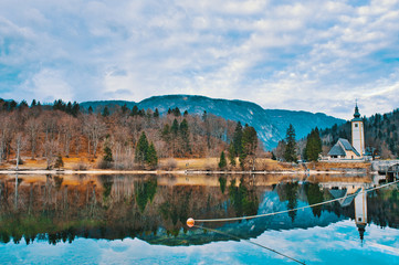 Fototapeta premium The beautiful lake Bohinj in Triglav national park on a winter day
