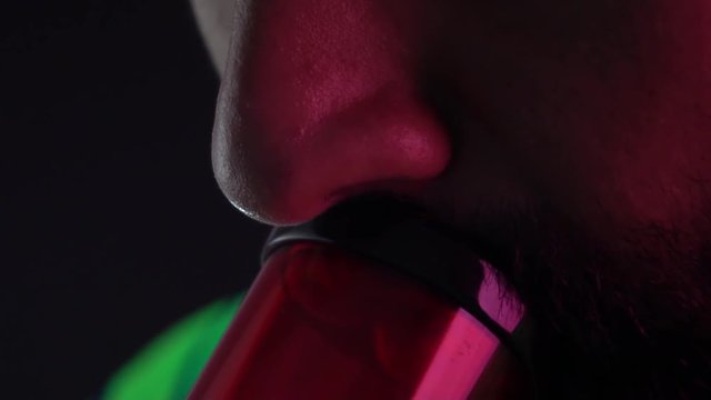 Bong hit in slow Motion