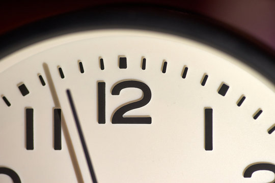 12時 Images Browse 251 Stock Photos Vectors And Video Adobe Stock