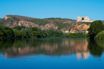 Fototapeta na wymiar Ebro River and Templar castle of Miravet, Spain