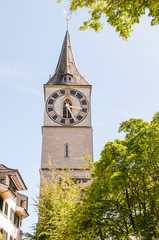Fototapeta na wymiar Zürich, St. Peter, Kirche, Altstadt, Stadt, Altstadthäuser, Stadtrundgang, Schweiz