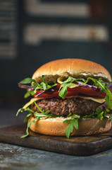Pulled pork burger with vegetables