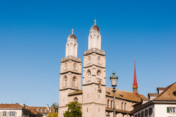 Fototapeta premium Zürich, Grossmünster, Altstadt, Stadt, Limmat, Limmatquai, Stadtrundgang, Sommer, Schweiz