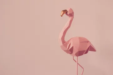 Gardinen Flamingo geometrisches, schönes romantisches Konzept mit einem Platz für Text. Rosa Flamingo im Studio. © IVA.FISCHER