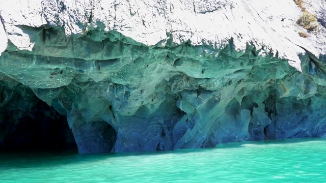 Chile&rsquo;s Ays&eacute;n Region, has the marevellous cave formations of the Capillas de M&aacute;rmol are the result of thousands of years of erosion.