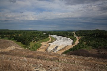 Outlet tubes Tuttle damn