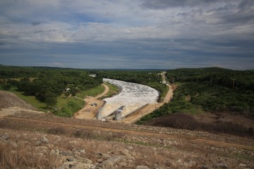 Outlet tubes Tuttle damn 02