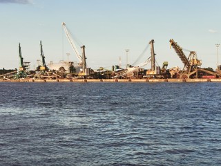 Fototapeta premium cranes in port