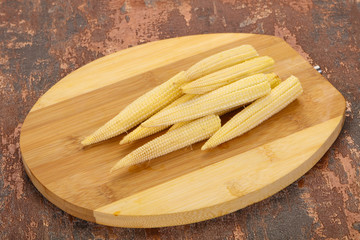 Raw baby corn
