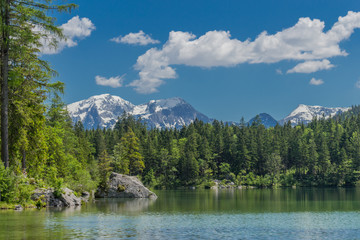 Schöne Erkundungstour entlang der Berchtesgadener Alpenvorland. - Hintersee.