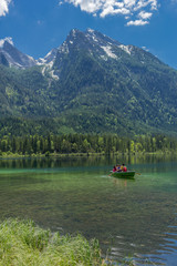 Schöne Erkundungstour entlang der Berchtesgadener Alpenvorland. - Hintersee.