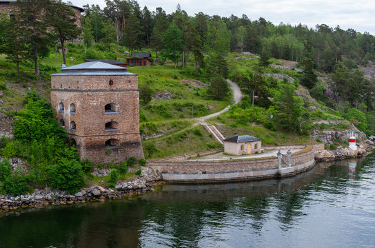 Fredriksborg Fortress towers
