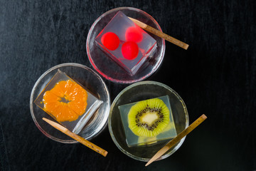 きれいなフルーツゼリー　Colorful sweet delicious fruit jelly