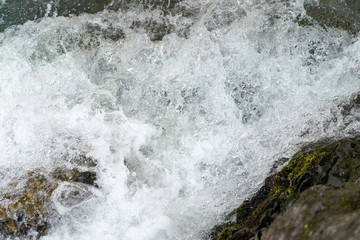 Image of clean mountain river.