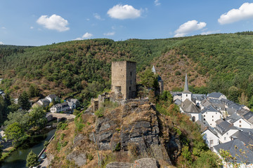 Fototapeta na wymiar Aerial view castle ruin and village Esch-sur-Sure in Luxembourg