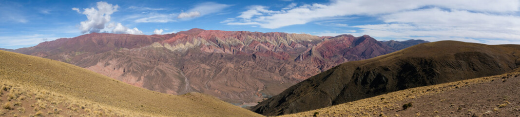 Fototapeta na wymiar Valley of Humahuaca with the famous colored mountain, cerro de 14 colores