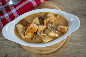 poulet aux champignons