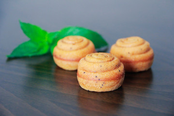 sweet yellow biscuit cupcake with green leaf decor