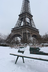 paris  eiffel  tower winter 