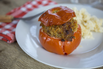 tomate farcie et riz