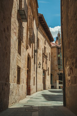 Fototapeta na wymiar Narrow deserted alley at Salamanca