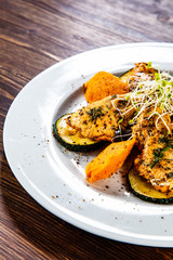 Grilled chicken strips with puree