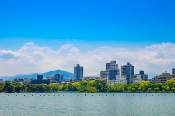 Obraz premium 初夏の大濠公園