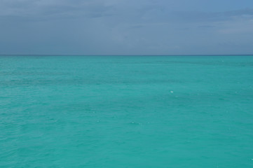 Fototapeta na wymiar Blue Caribbean sea at Isla Mujeres in Quintana Roo, Mexico 