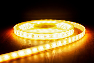 LED ice tape warm light, a coil of diode light 