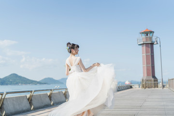Fototapeta na wymiar 港の花嫁