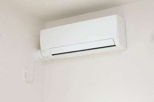 備え付けエアコン Japanese air conditioners for rent 