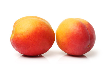 Fototapeta na wymiar ripe yellow apricot 