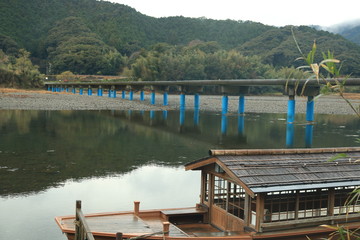 Fototapeta premium 四万十川 今成橋（佐田沈下橋）