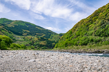 高知県 四万十川 半家沈下橋 河川敷