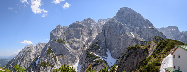Kaiserbachtal, Wilder Kaiser, Stripsenjochhaus, Nordgipfel, Predigtstuhl, Totenkirchl, Ellmauer Halt © Gerold H. Waldhart