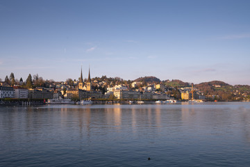 Fototapeta na wymiar Chapel bridge and city of Luzern, Switzerland