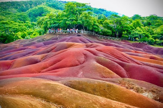 7 coloured Earth in Mauritius 