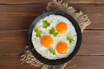 Appetizer fried eggs