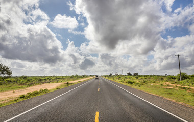 Fototapeta premium African highway in Kenya