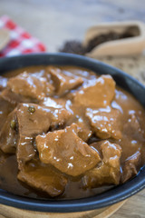 sauté de boeuf au poivre